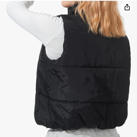 Amazon Fashion Black Puffer Vest (M) - Picture 2 of 4